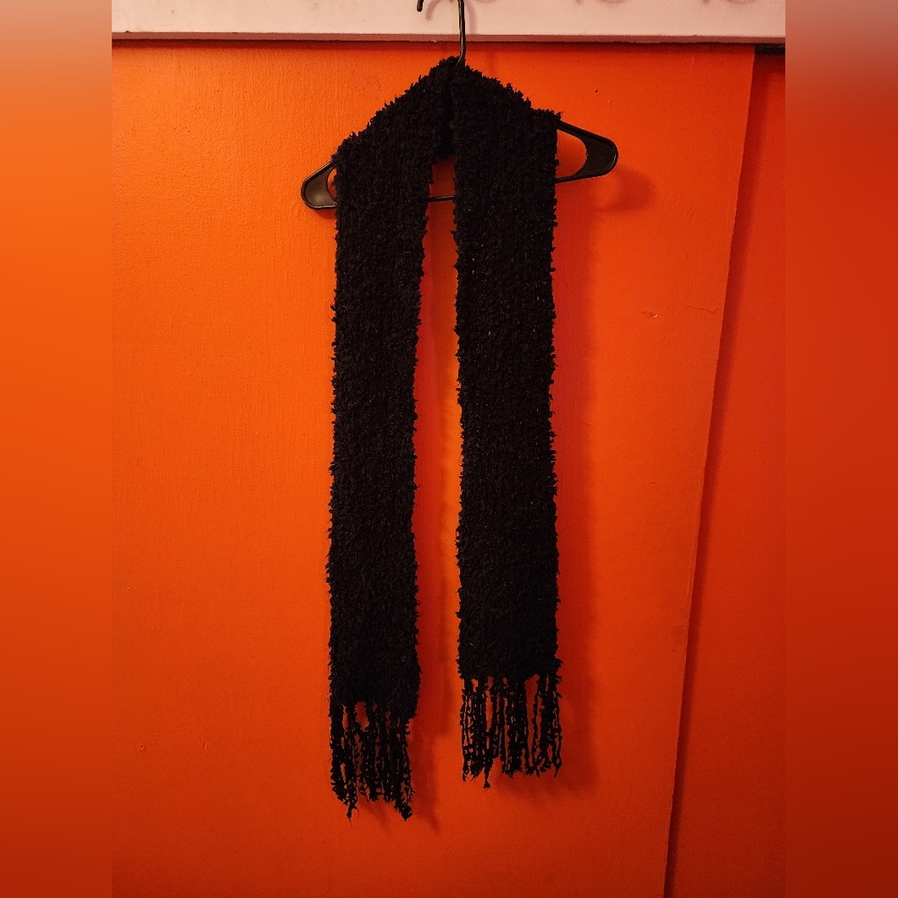 Scarfs - Picture 8 of 8